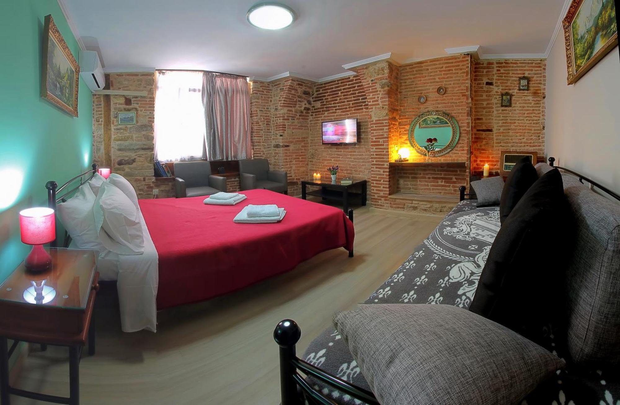 Ionia Rooms Chios Town Bagian luar foto