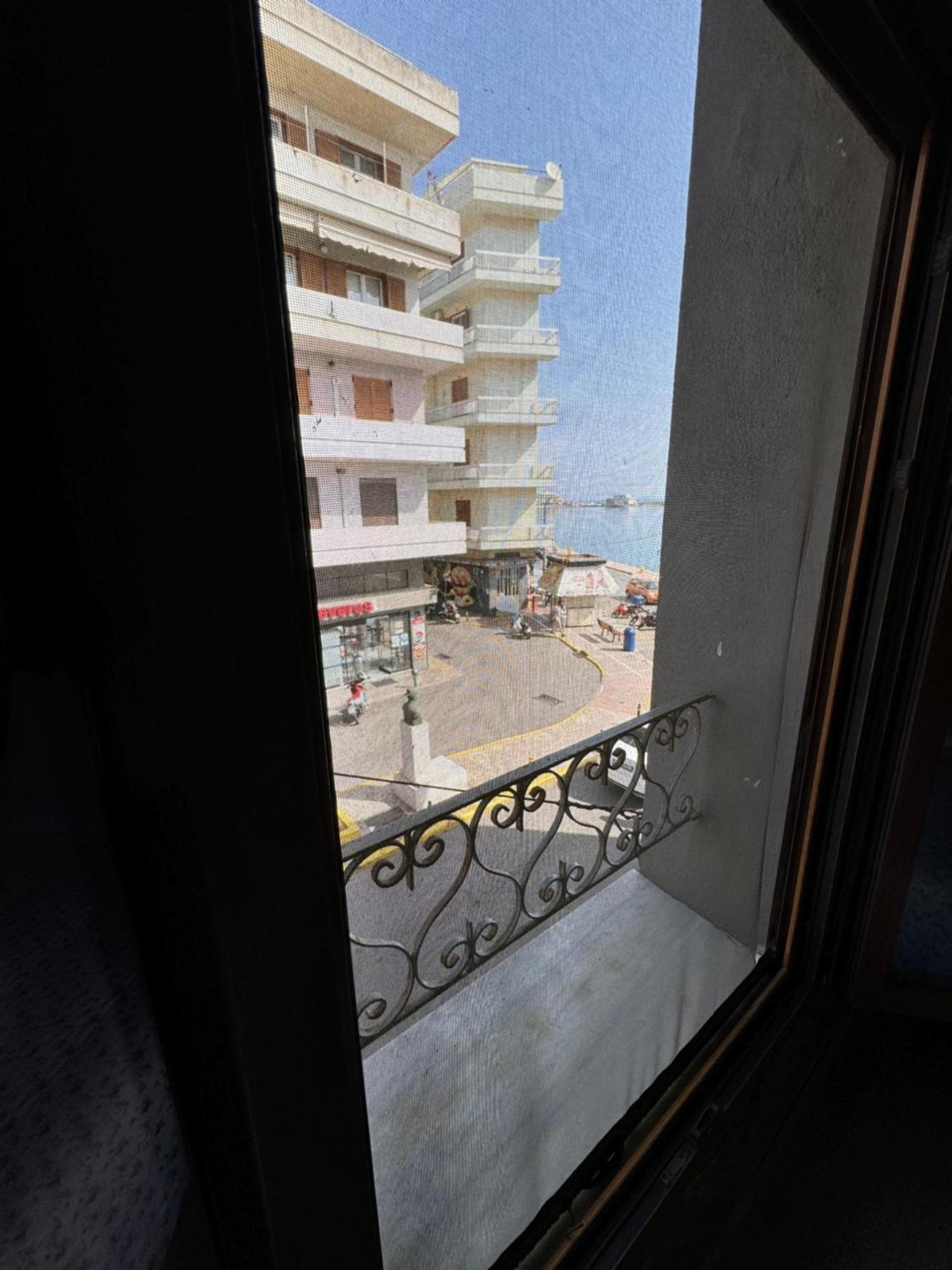 Ionia Rooms Chios Town Bagian luar foto
