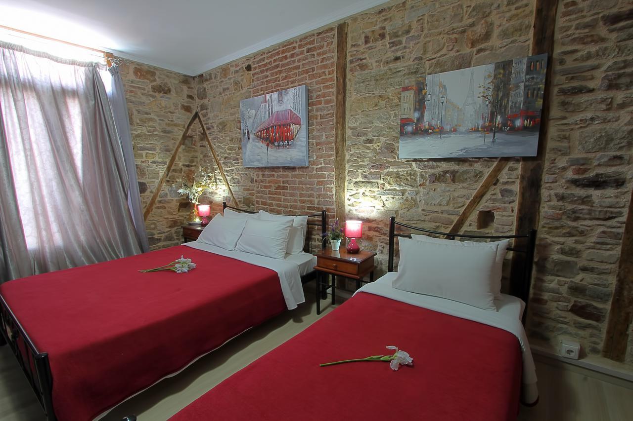 Ionia Rooms Chios Town Bagian luar foto
