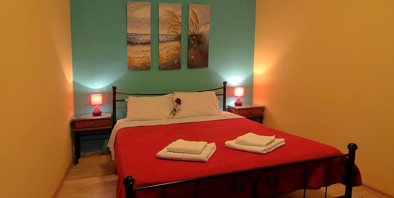 Ionia Rooms Chios Town Bagian luar foto