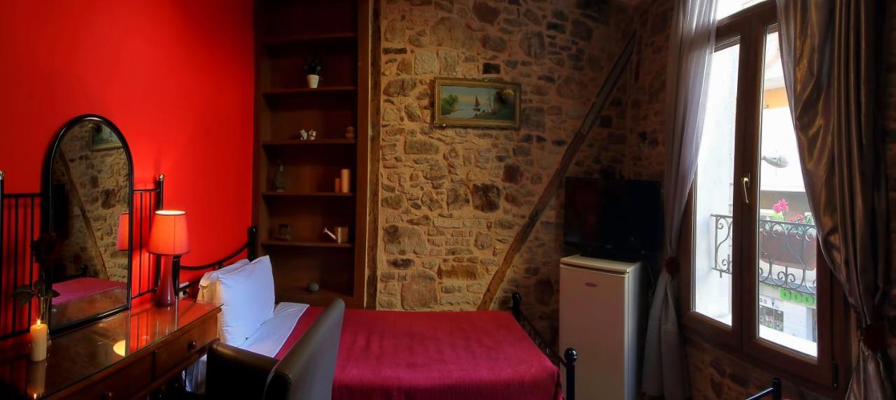 Ionia Rooms Chios Town Bagian luar foto