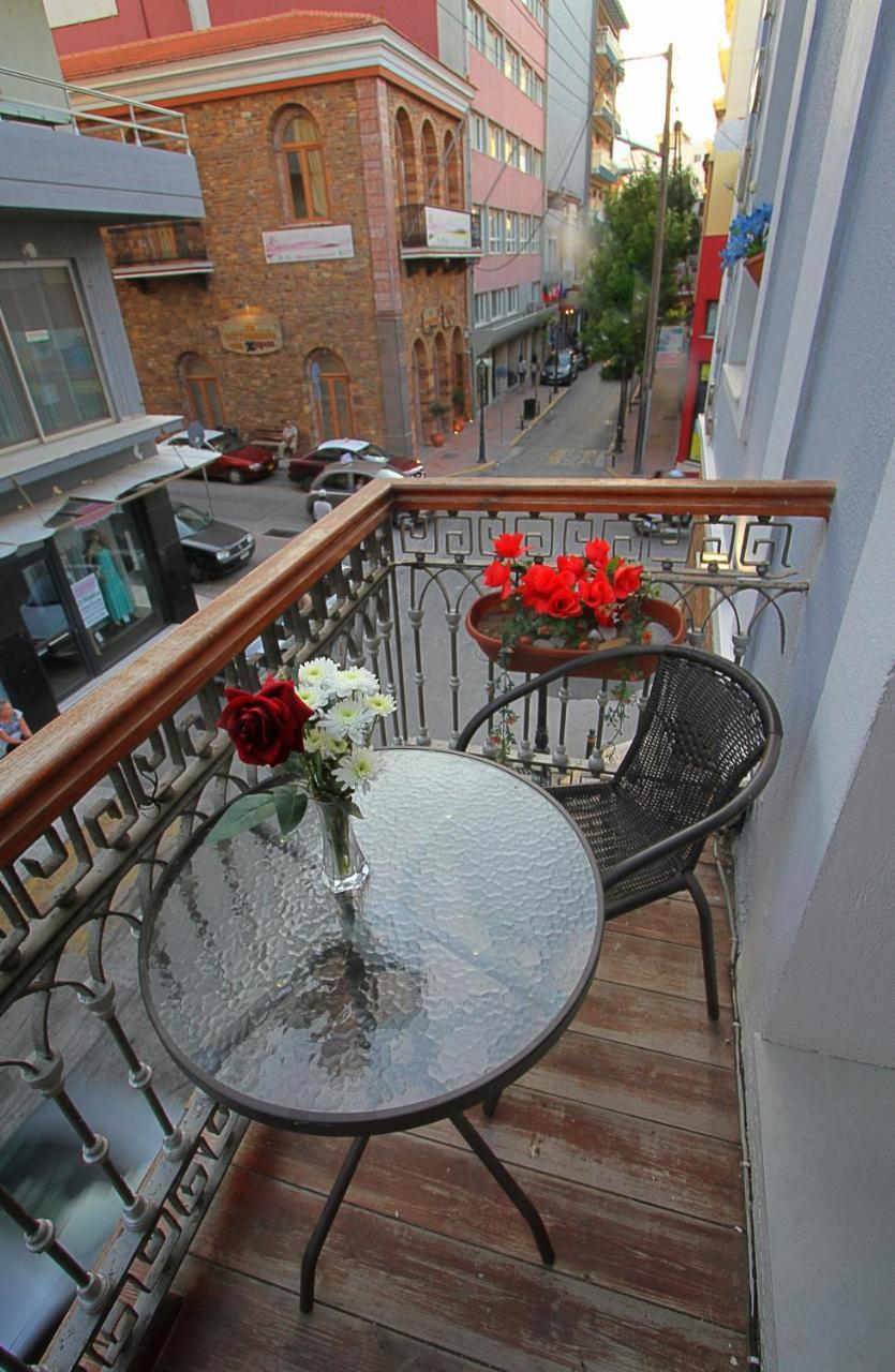 Ionia Rooms Chios Town Bagian luar foto